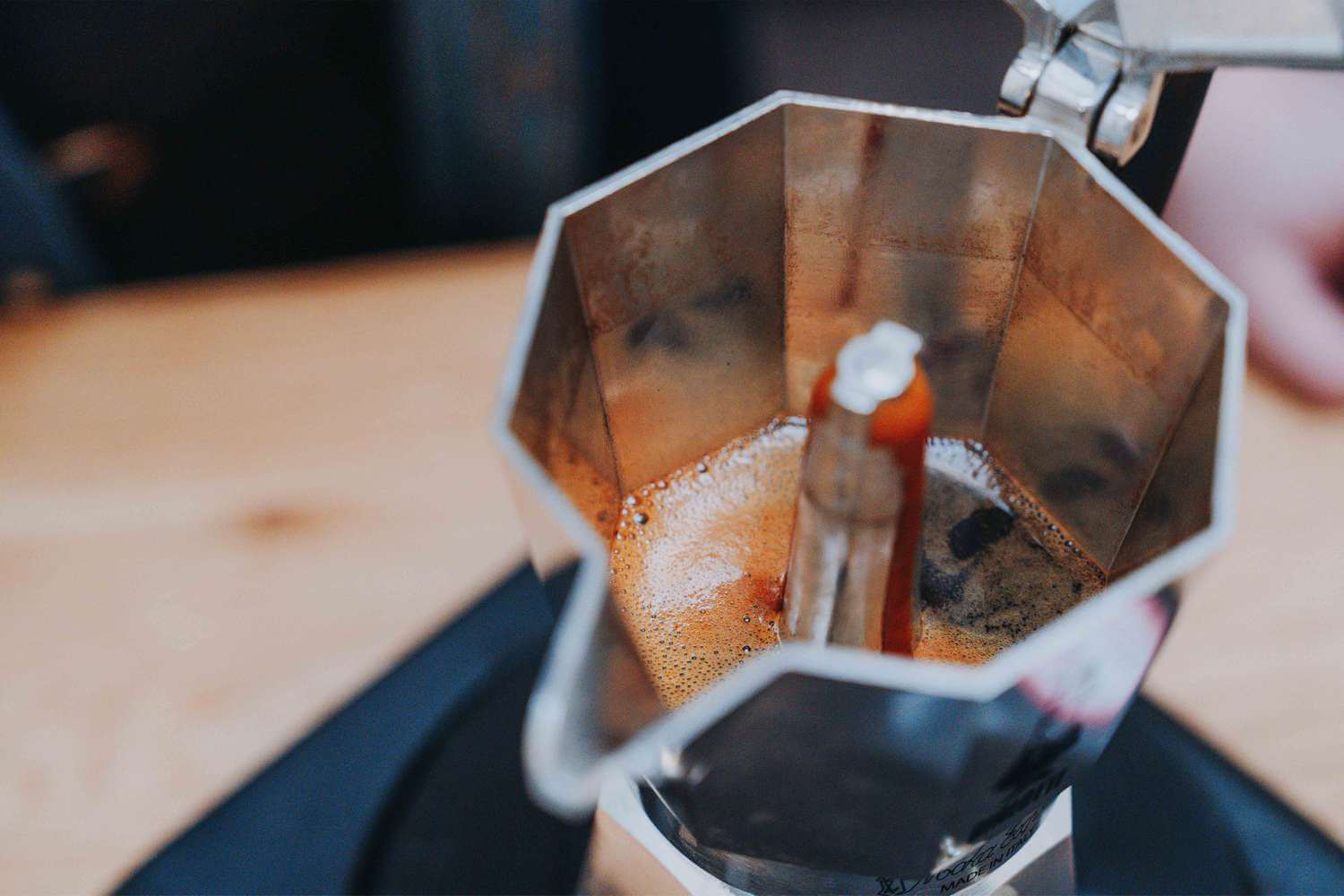 اموزش اسپرسو با موکاپات و مرحله سر ریز ان